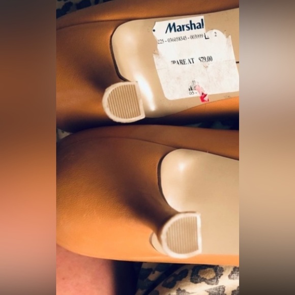 Nine West size 10 British tan open toe pumps neutral kitten heel - Picture 10 of 16